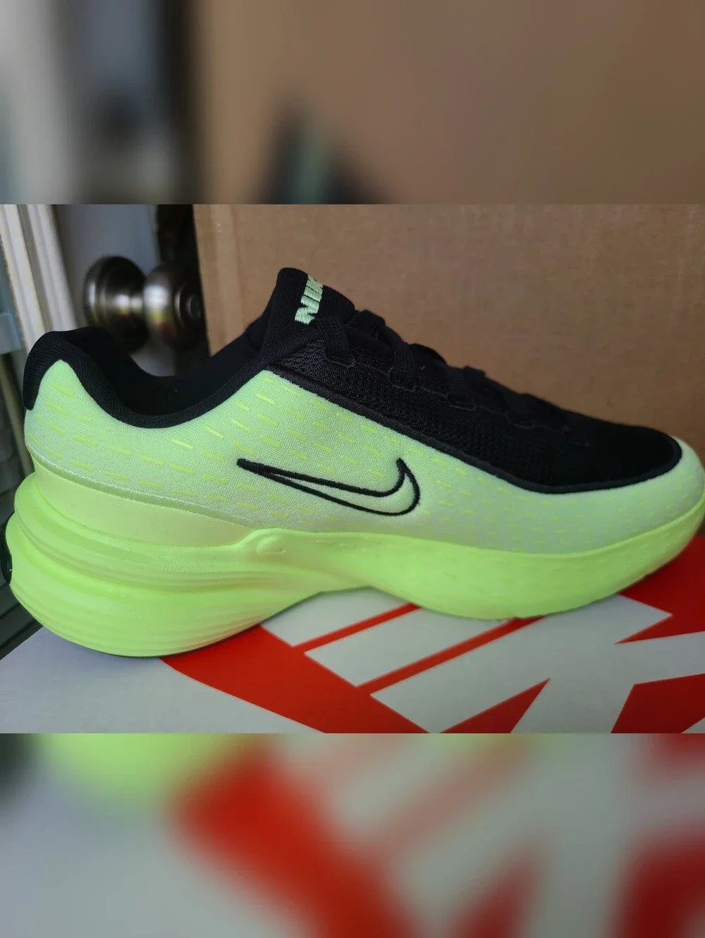 Nike Uplift SC Black/Barely Volt/Black Youth size 7 womens size 8.5